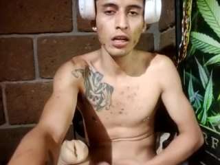 elvergon20cmm webcam model stream image