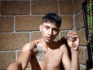 elvergon20cmm webcam model stream image