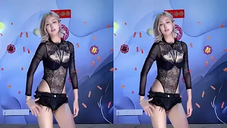 CM---001 webcam stripchat model stream image