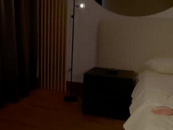 nicolle_mitchelle webcam chaturbate model stream image