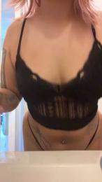 badvenus webcam model stream image