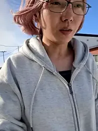 takusaki223 webcam model stream image