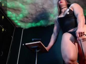 layla_dominac webcam model stream image