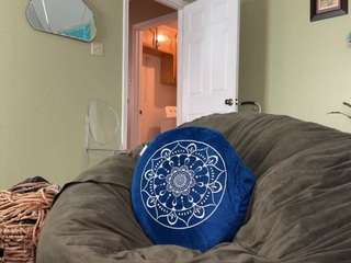 linzy19 webcam model stream image