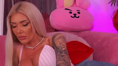 fallingangel webcam stripchat model stream image