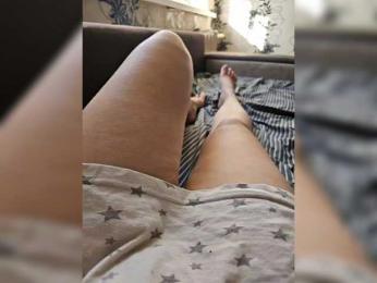 leila17 webcam model stream image