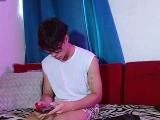 dylannwest webcam camsoda model stream image