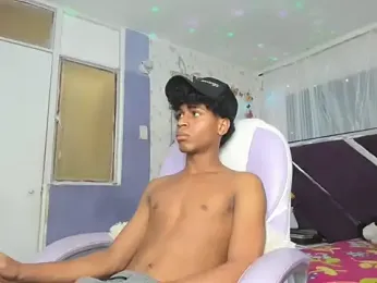 Santy_bigcock_01 webcam model stream image