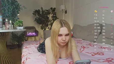 OdetteHarwick webcam stripchat model stream image