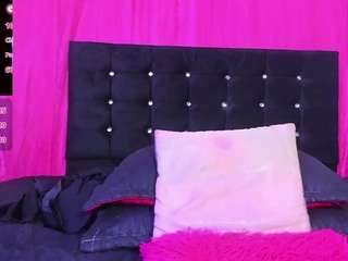 cutenaked-8 webcam model stream image