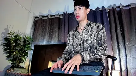 NovaaWheler webcam model stream image