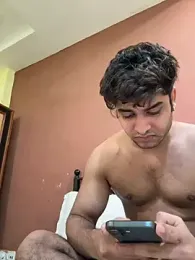 Vihaaanfucks webcam model stream image