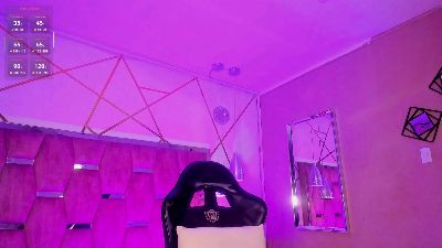 LunaPleasure webcam model stream image