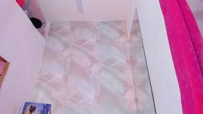 EllyBloom webcam model stream image