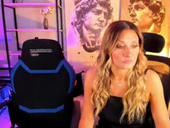 sarahholly webcam model stream image