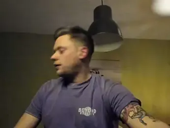 maya_tom2002 webcam model stream image