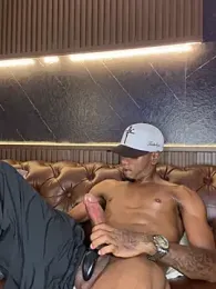 AaronCruz_ webcam stripchat model stream image