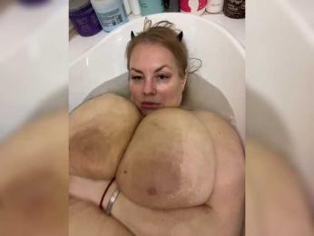 RobinLili webcam bongacams model stream image