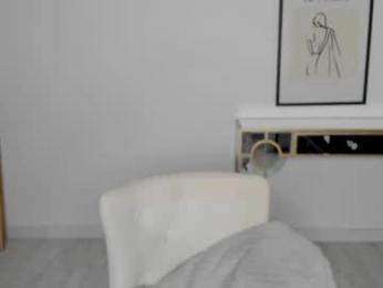 moniqueeass webcam model stream image