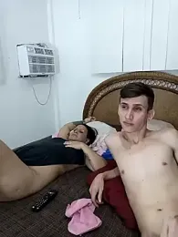 Milfvalesk webcam model stream image