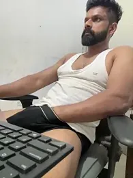 Vineeth3906 webcam model stream image