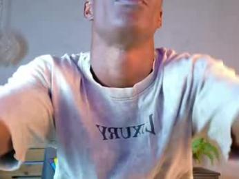 martin_killer webcam model stream image