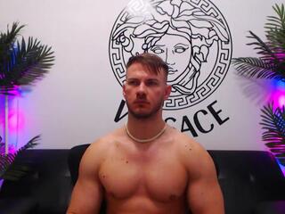 Marco Riciardo webcam flirt4free model stream image