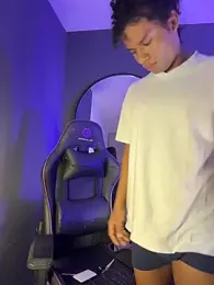 Lucas_eevans webcam model stream image