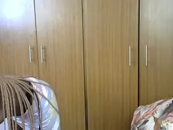 Naughtyy_xx webcam model stream image