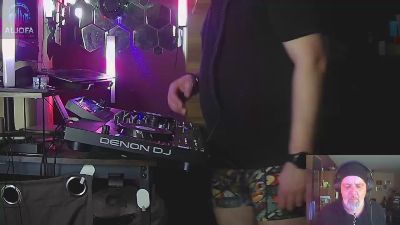 1st_omen webcam model stream image