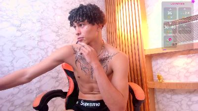 MagnoRose_ webcam model stream image