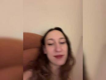 Chikipikin webcam model stream image