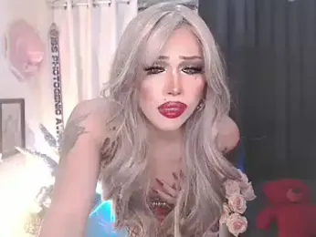 Your_gorgeous_amanda_ts webcam model stream image