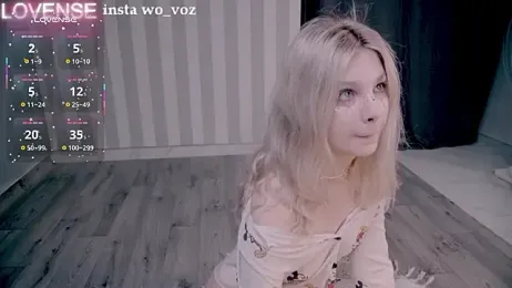 Careful_i_bite webcam stripchat model stream image