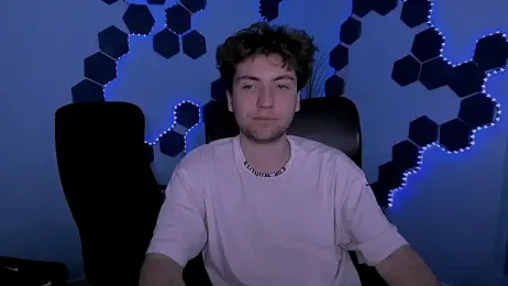 travis_wolf_ webcam model stream image