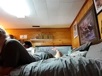 Ryan_and_Aurora webcam model stream image