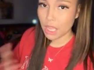 lillytillercam webcam model stream image