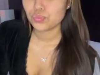 lillytillercam webcam model stream image