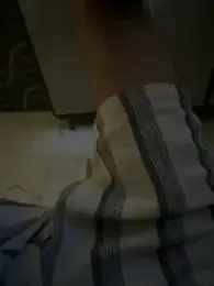 dicksize_9inch webcam model stream image