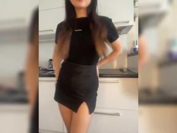 Myr-kiss webcam bongacams model stream image