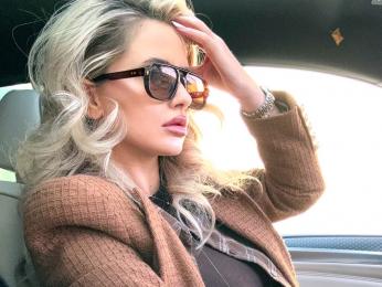 MoniqueSin webcam livejasmin model stream image