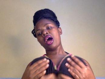 paitience webcam bongacams model stream image