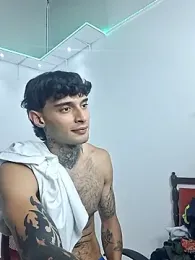 yourxcyberxangel webcam model stream image