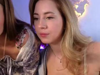 f1oraa webcam model stream image