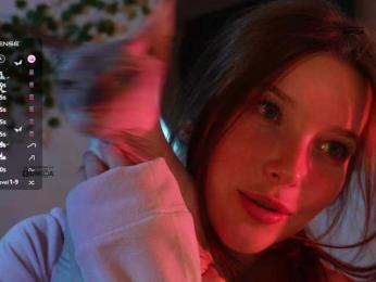 _Q_ webcam model stream image