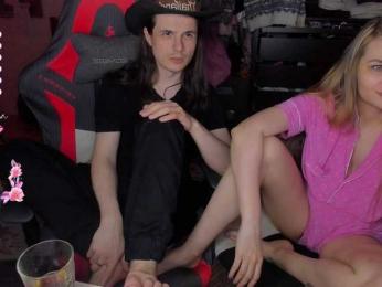 TuT-DuRkA webcam bongacams model stream image