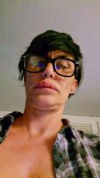 Penele webcam model stream image