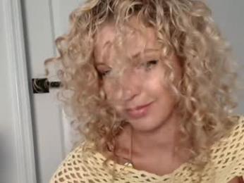 theislandgirl chaturbate stream image, 23.05.2025 19:00