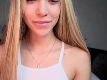 cutieeeeva chaturbate stream image, 05.06.2025 16:10