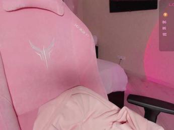 luvsoak bongacams stream image